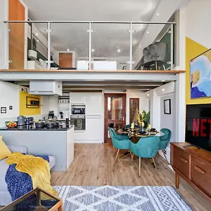 Stunning Duplex Of - Balcony Nottingham