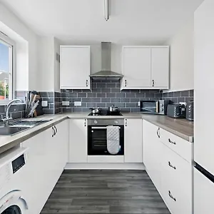 Luxury 2 Bedroom House City. Nottingham