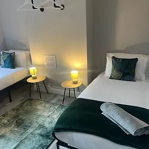 Ringwood Place 3 Bedroom House Ng8 Nottingham
