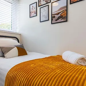 Honeywood House 2 Bed Free Parking Nottingham